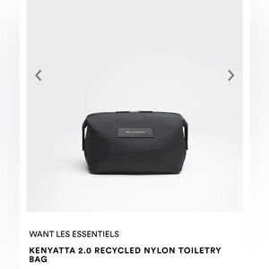 NEW WANT Les Essentiels Travel Toiletry Bag